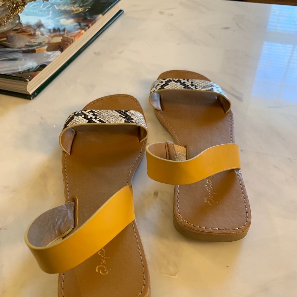 Bundle Deal! Both Pairs Of Sandals Included In Th… - image 3